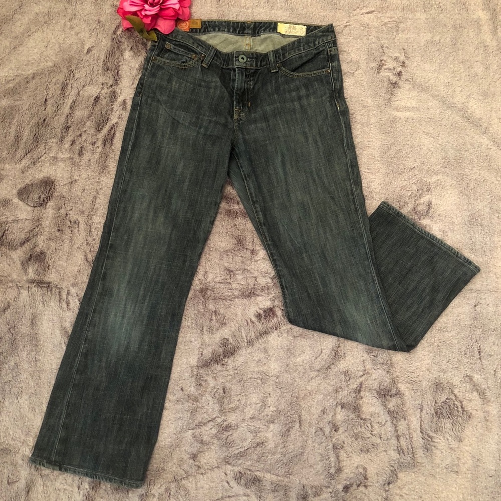 Gap 1969 stretch flare blue jeans size 6 regular